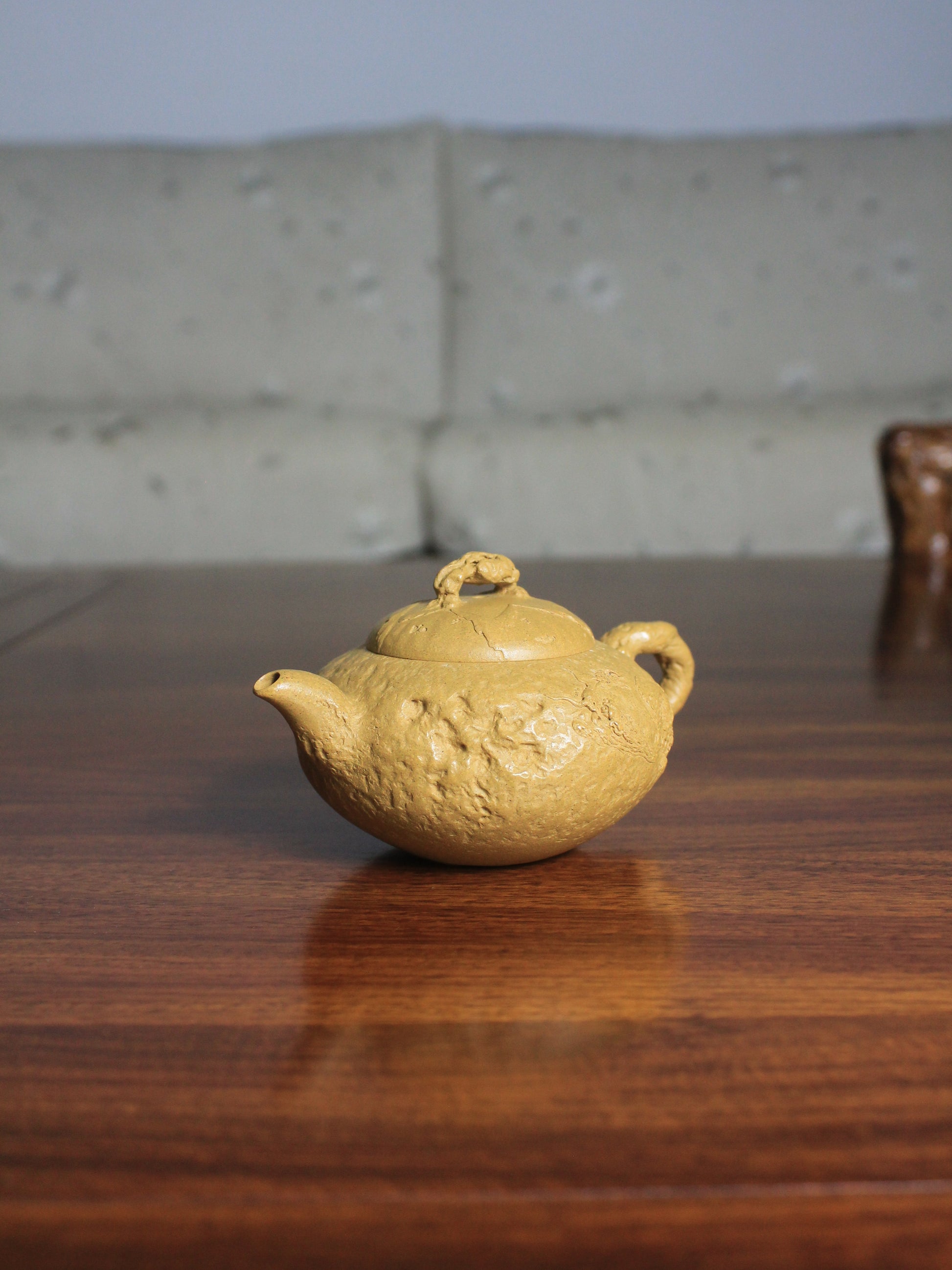 zisha teapot, handmade by teapot artist
