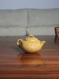 Dragon zisha teapot on the table