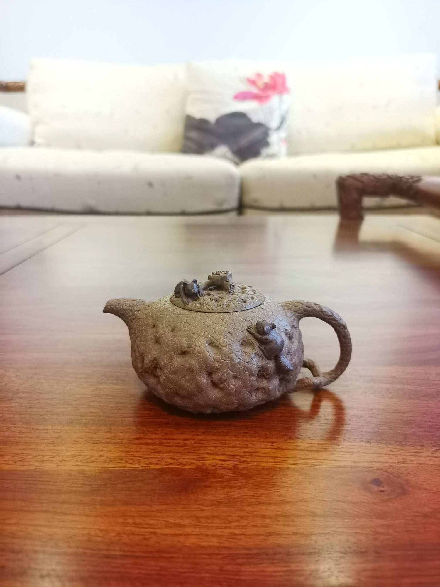 Squirrels (松鼠) yixing teapot 170ml authentic yixing duan ni clay full handmade - SiYuTao Teapot